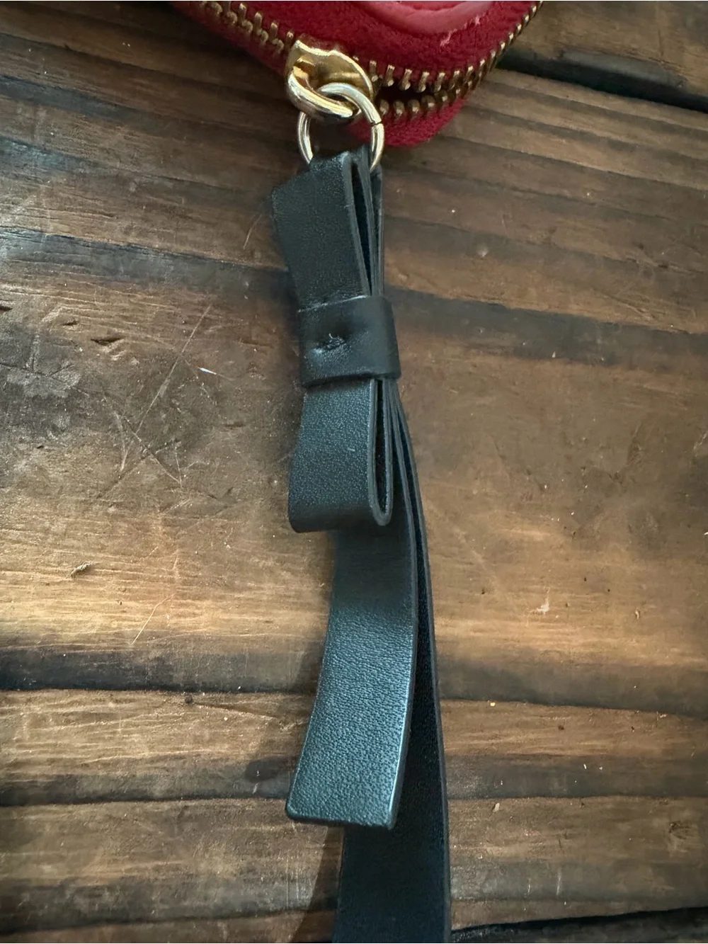 kate spade Red Pebbled Leather Zip Wallet with Bow Pull
